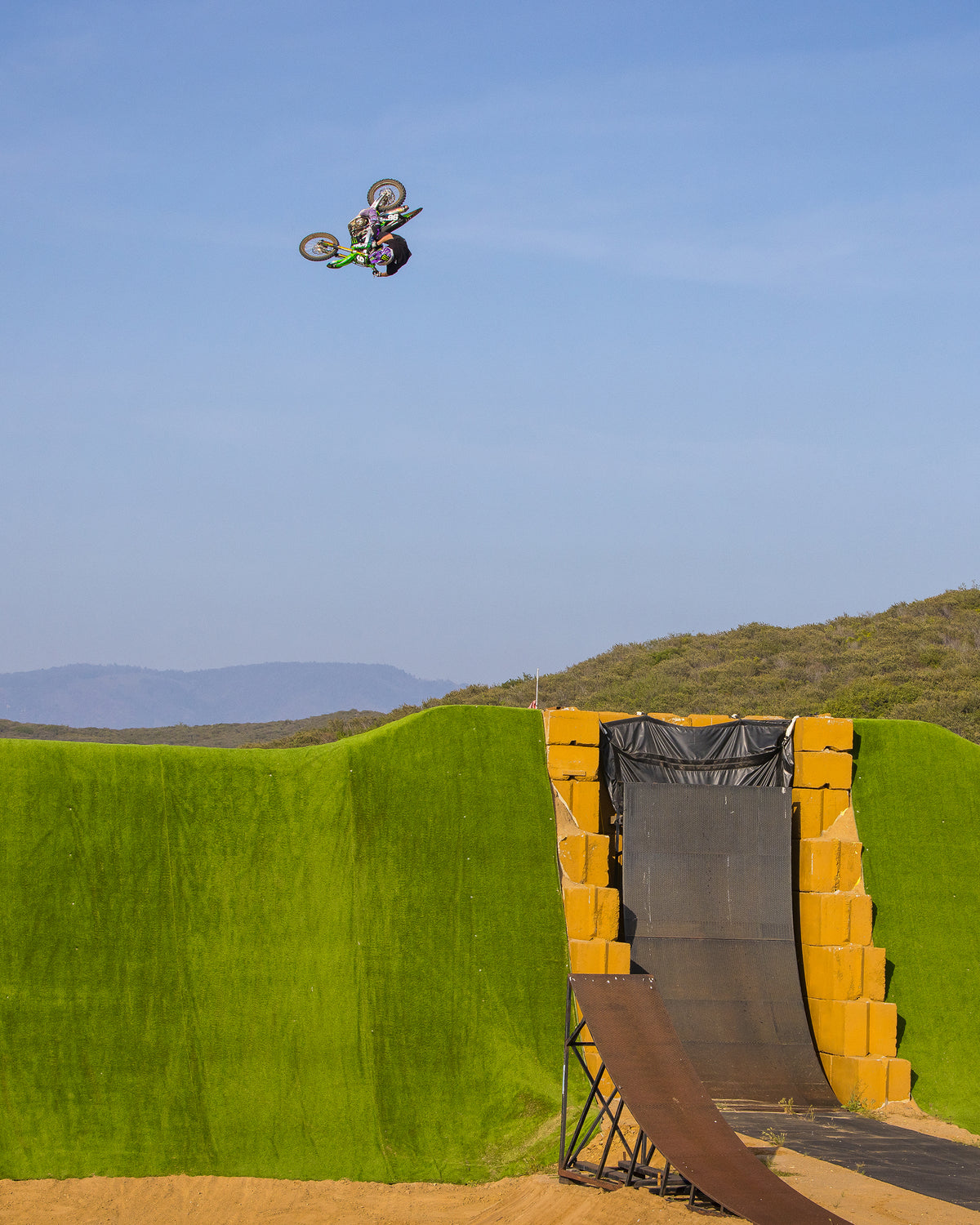 Slayco96 Explosion Knee Guard - EVS Sports