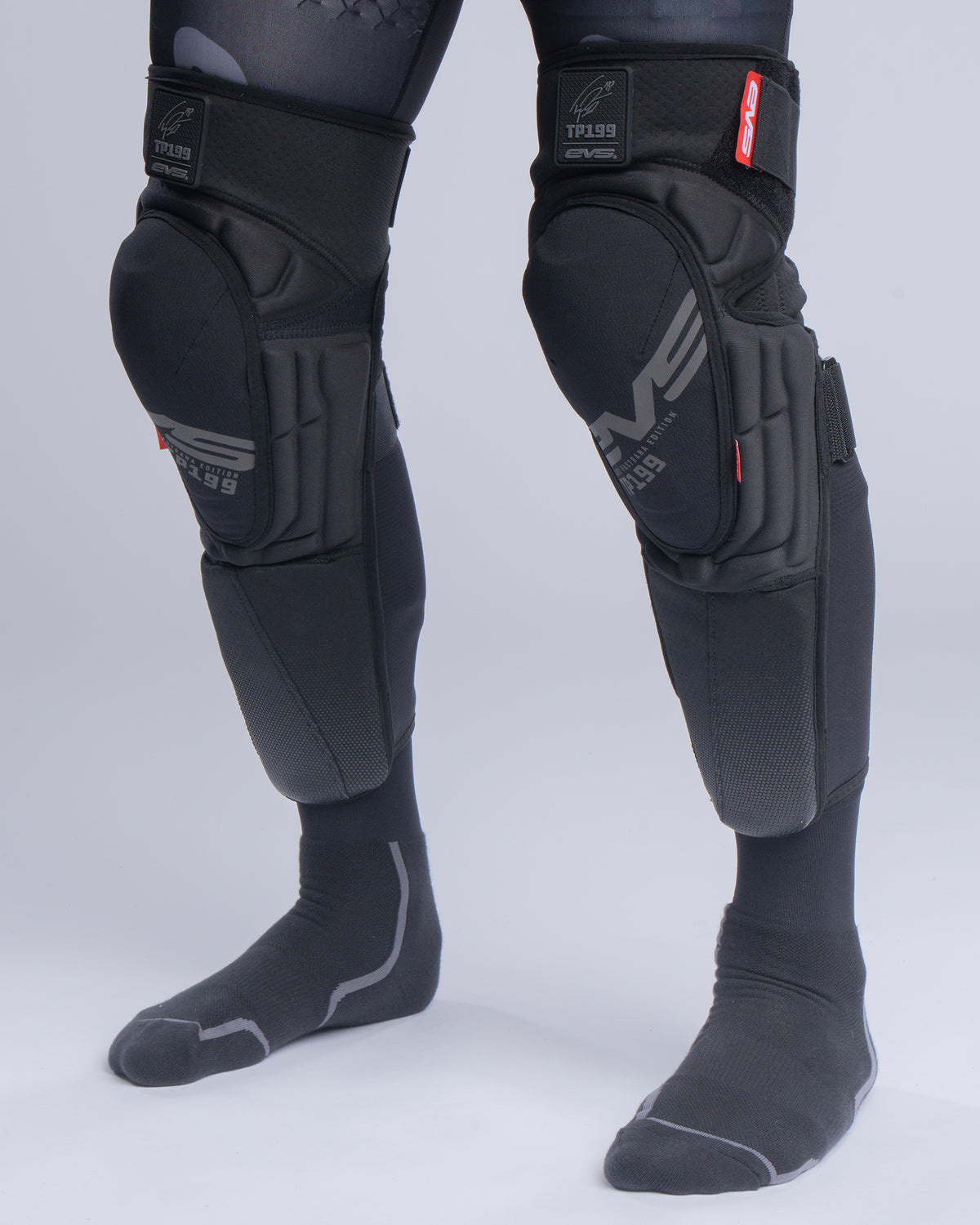 TP199 Blackout Knee Guard - EVS Sports