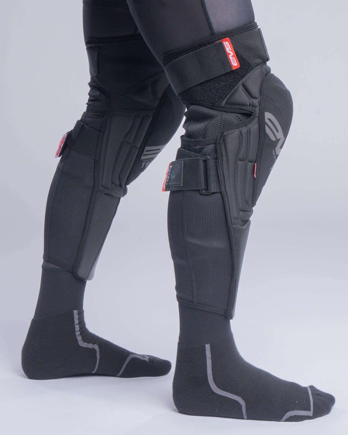TP199 Blackout Knee Guard - EVS Sports