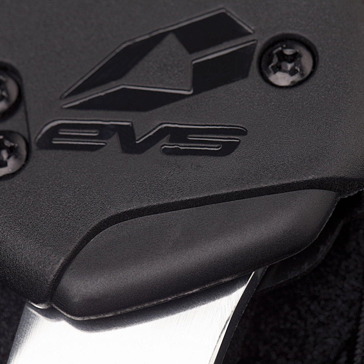 Axis Sport Knee Brace - Pair - EVS Sports