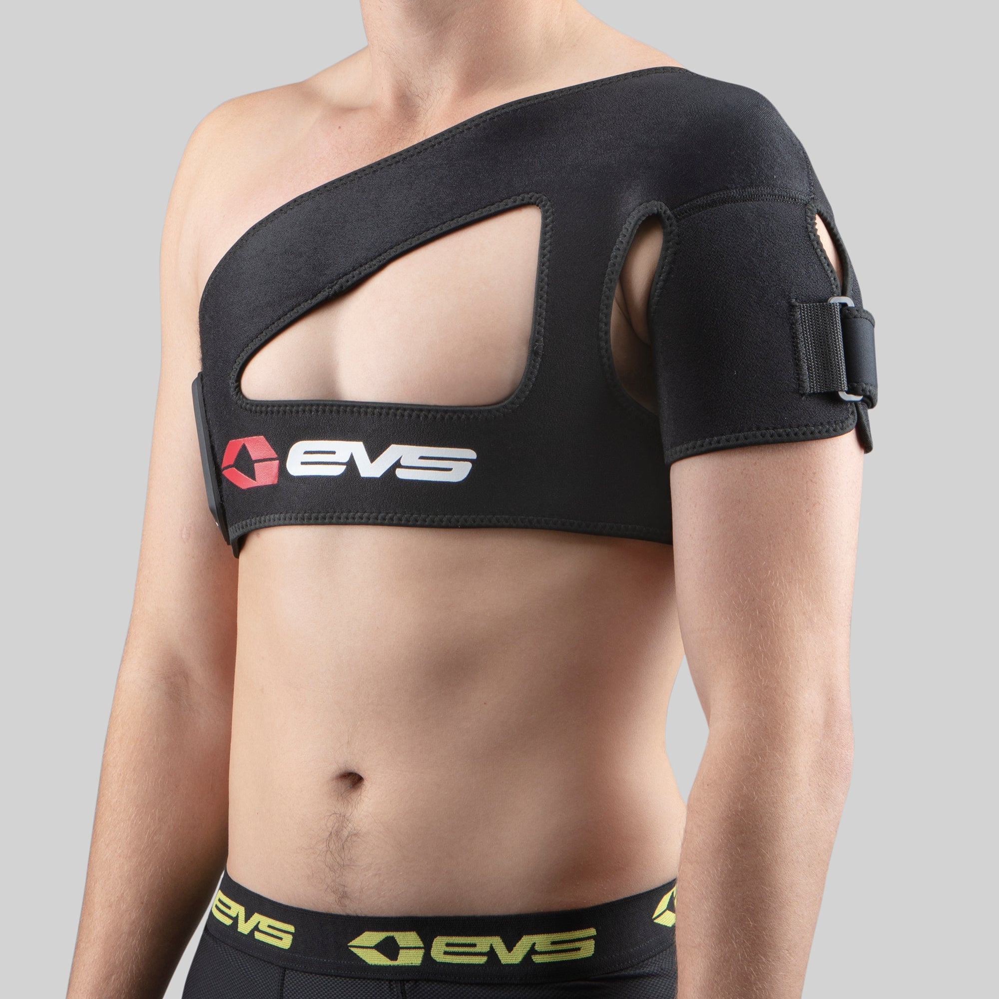 SB02 Shoulder Support | EVS Sports