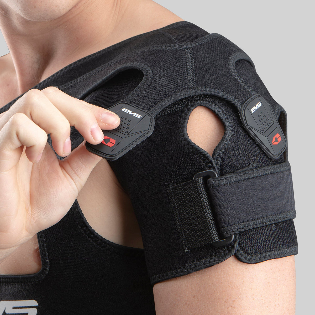 SB03 Shoulder Support - EVS Sports